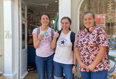 Trainees map a walking route through Rye